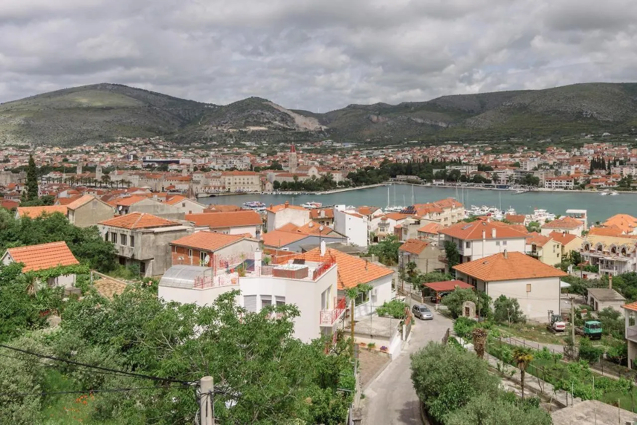 شقة تروغير Apartmani Topcic