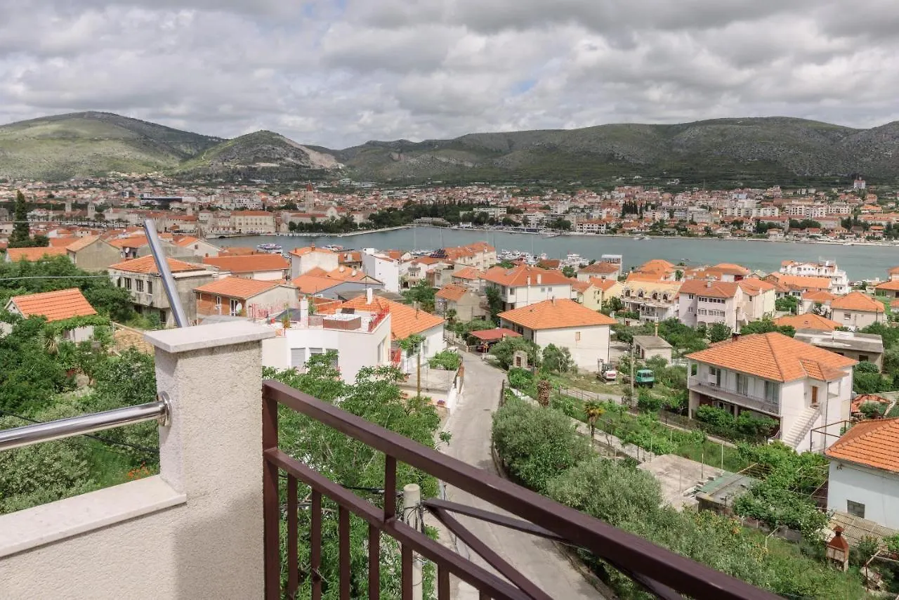 Apartmani Topcic Trogir Apartment