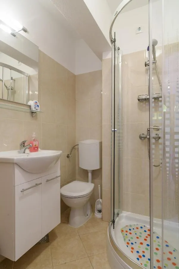 تروغير Apartmani Topcic