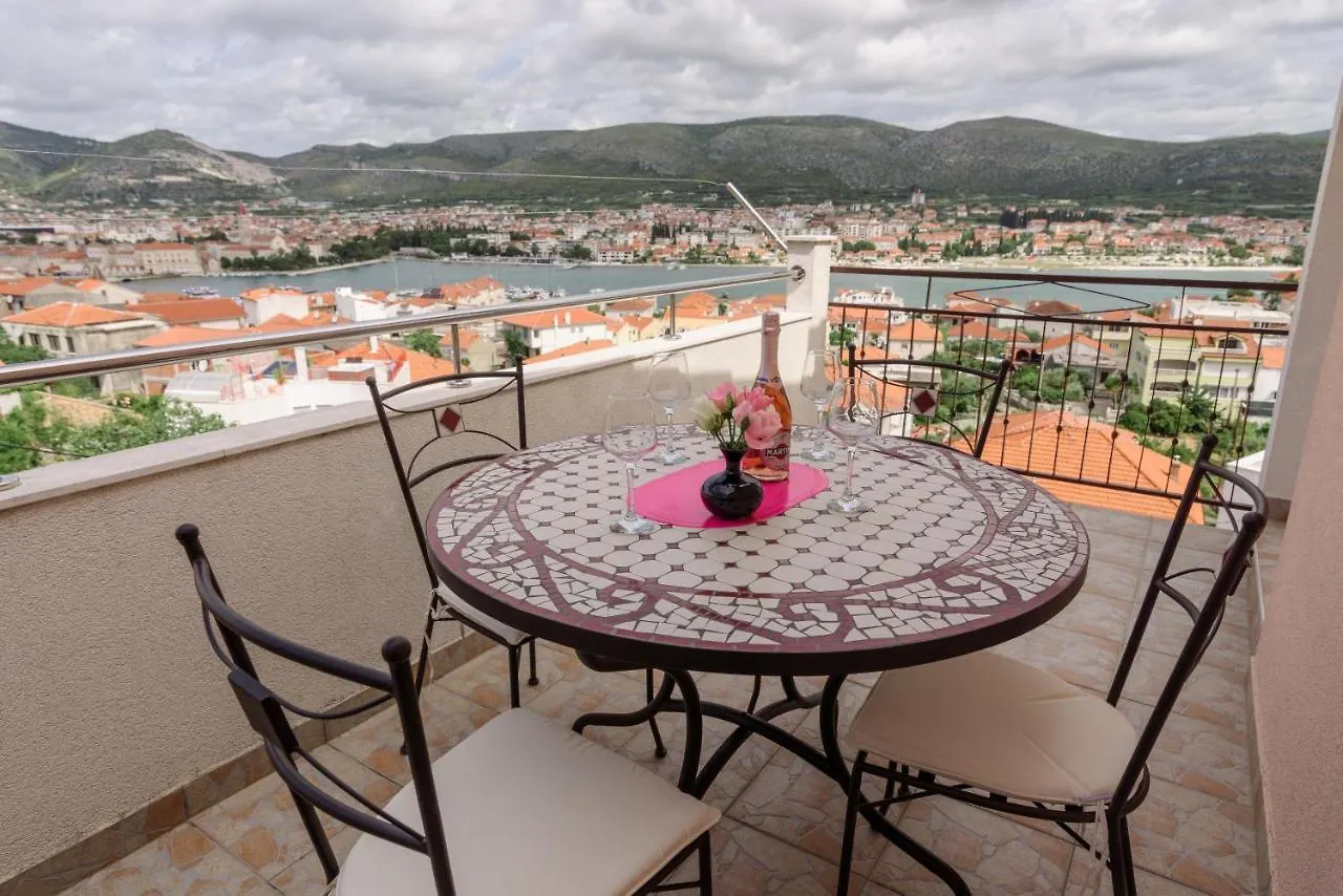 Apartmani Topcic Trogir