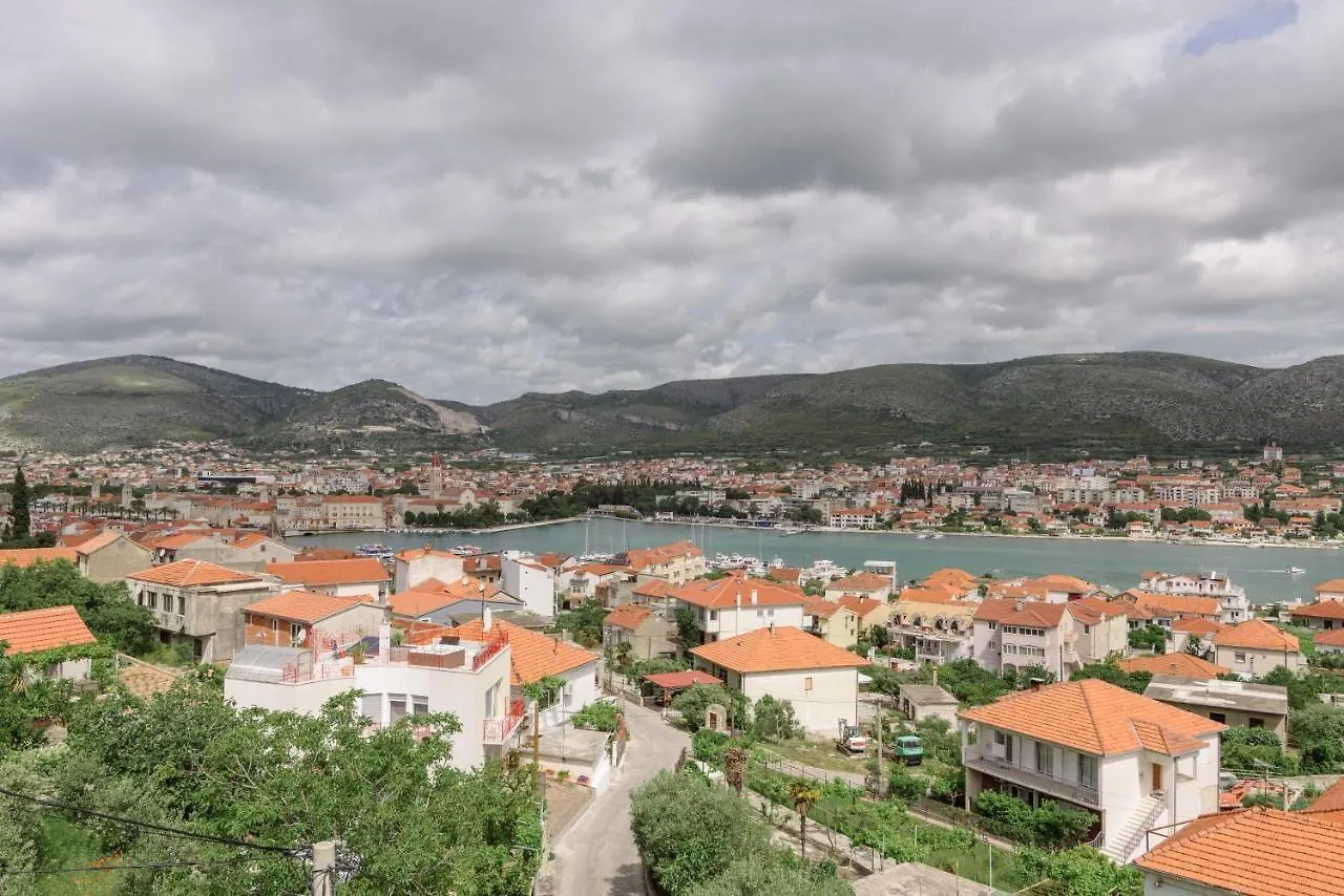 شقة تروغير Apartmani Topcic
